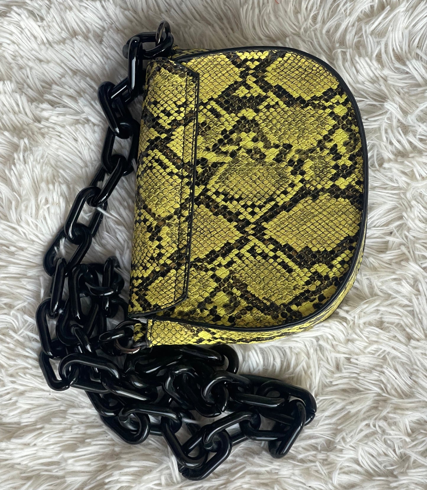 мини чанта със змийски мотив