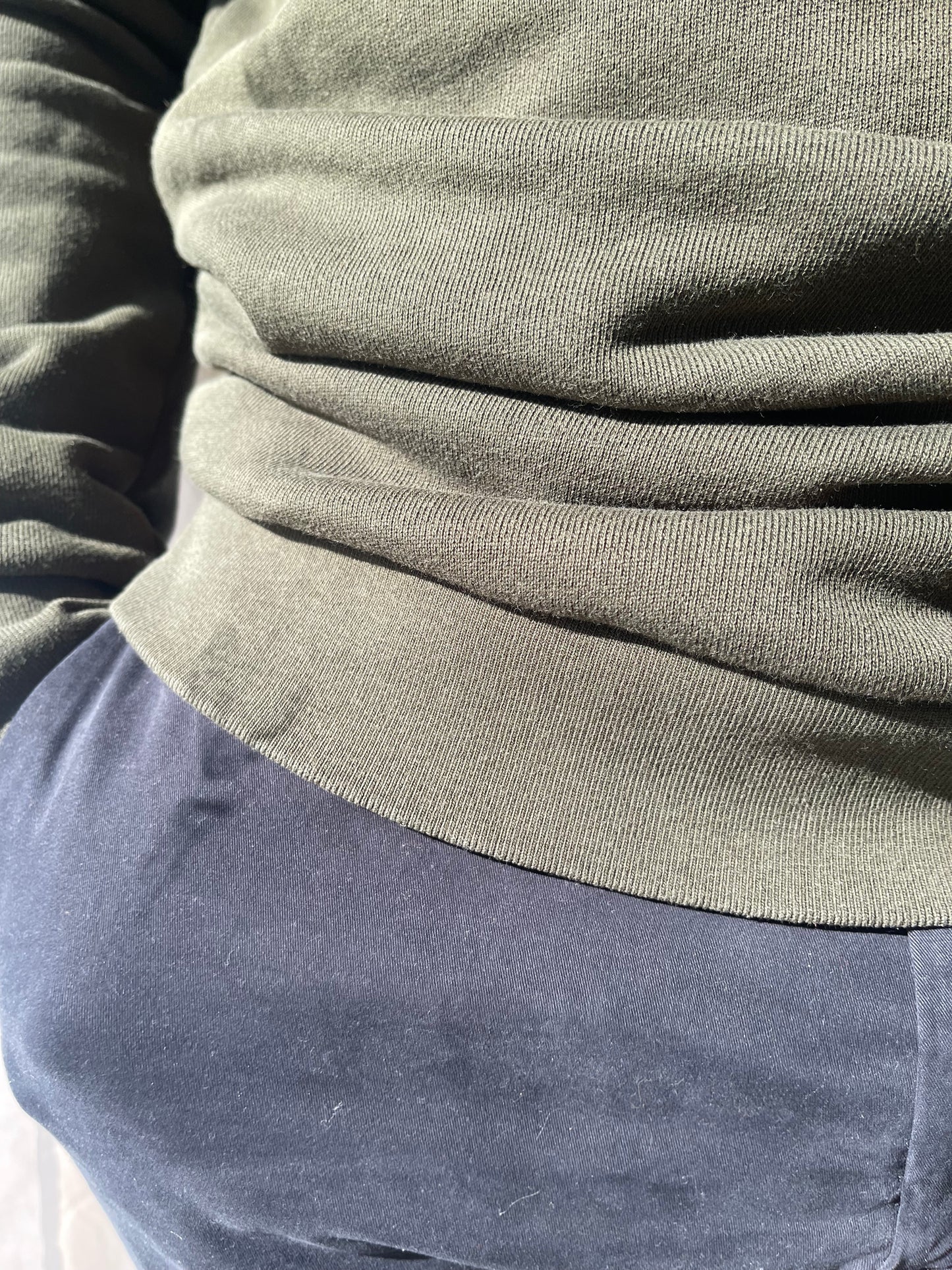 тъмно зелен суичър Adidas