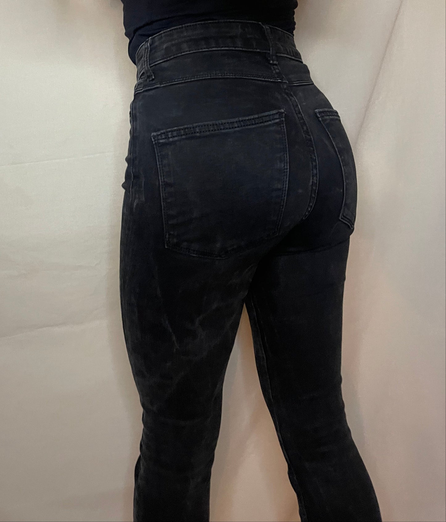 high-waisted skinny jeans by ZARA