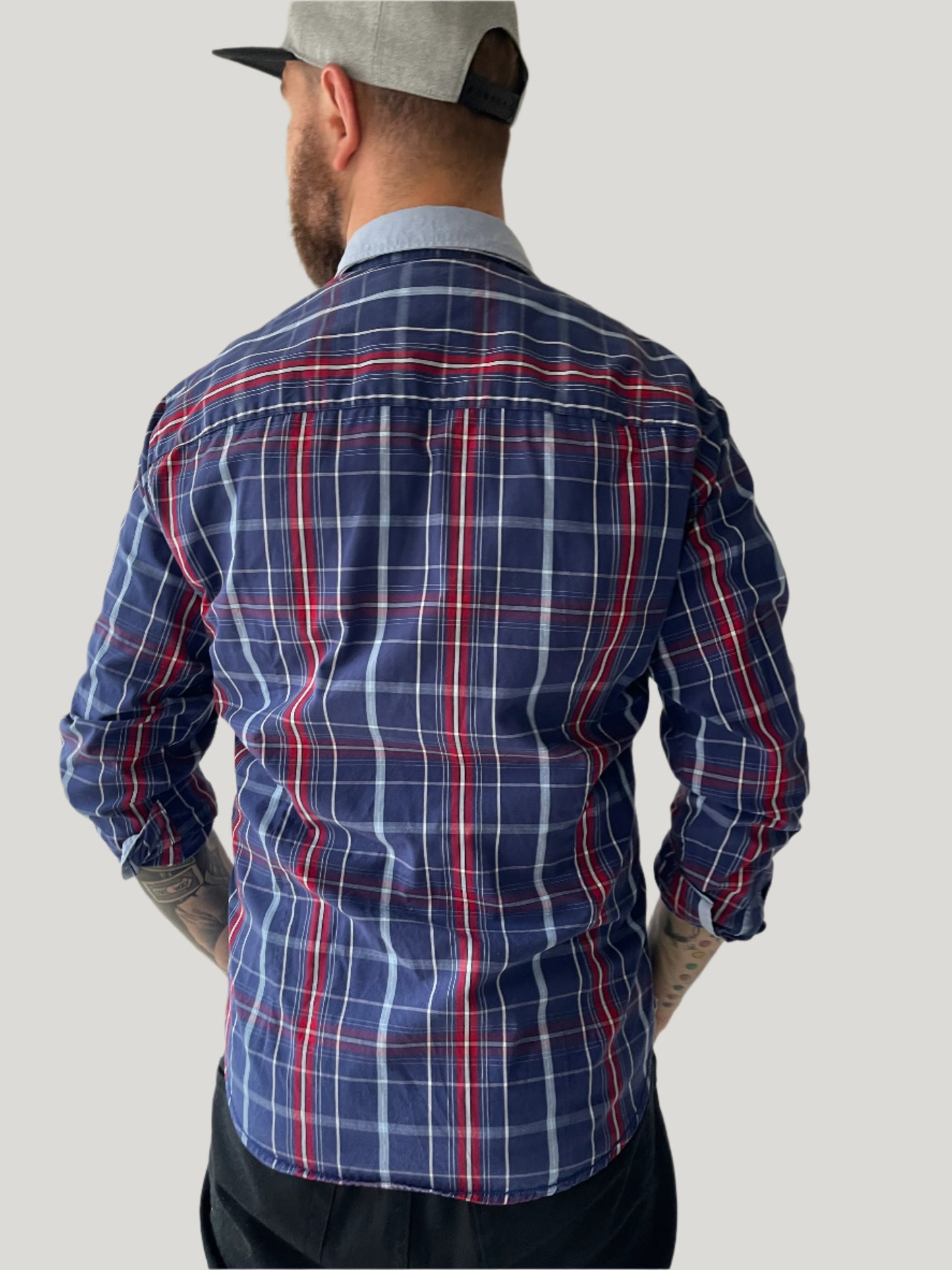 checkered long-sleeve shirt