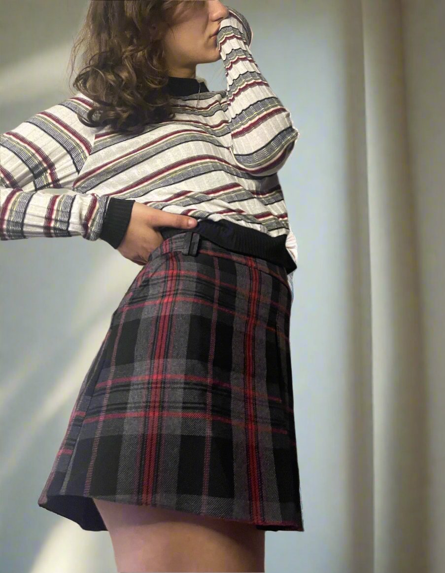 pleated mini skirt by Clockhouse