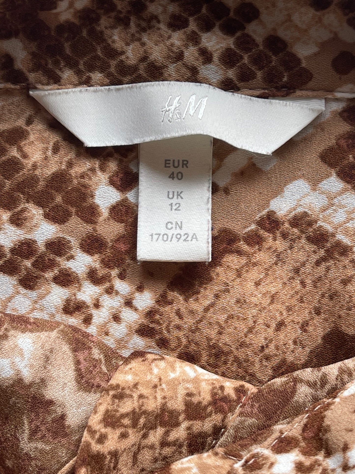 риза H&M със змийски ефект