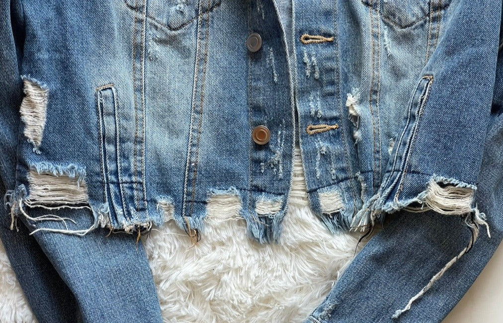 cropped denim jacket from Zara with distressed effect