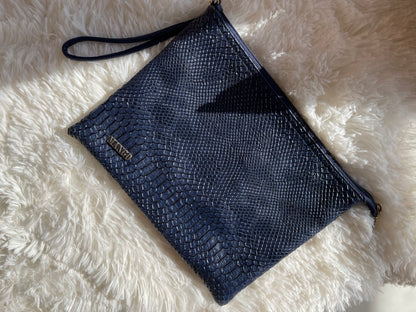faux-leather Mango bag in dark blue