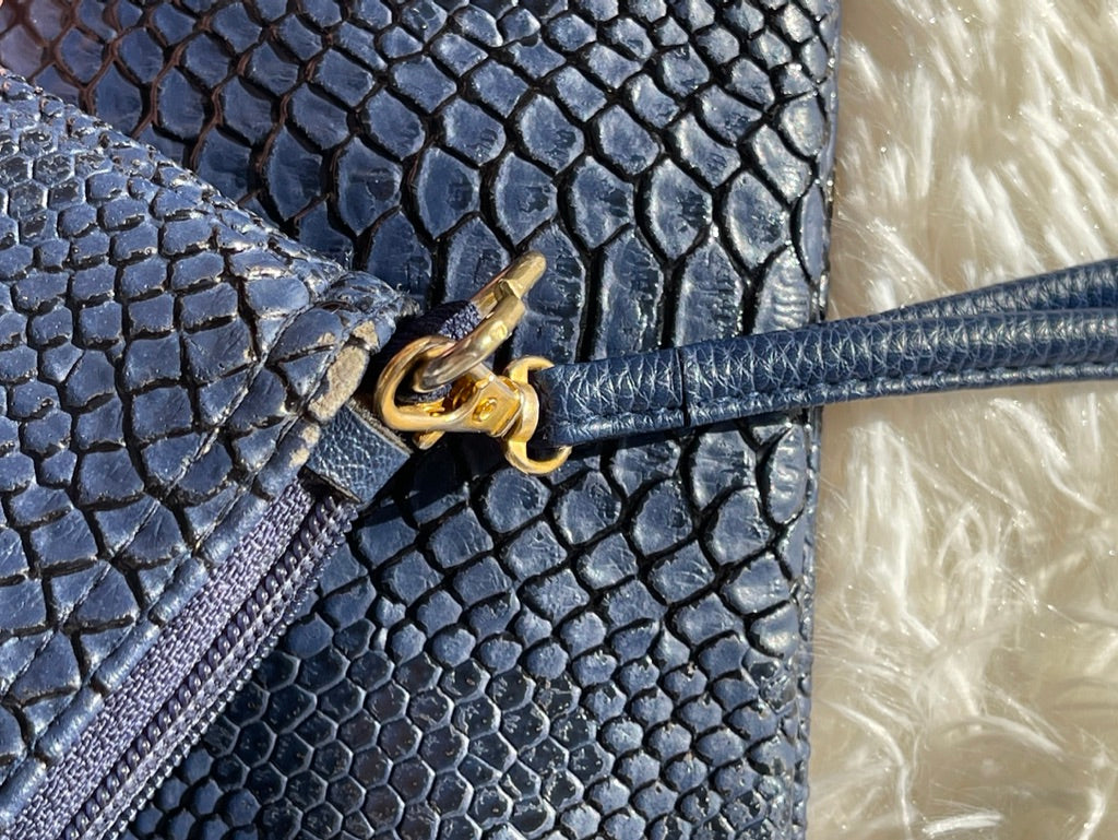 faux-leather Mango bag in dark blue