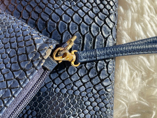 faux-leather Mango bag in dark blue